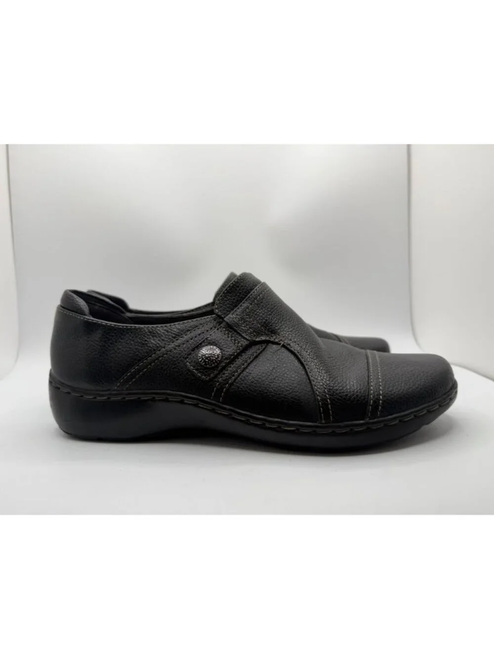 Clarks Cora Poppy Loafer Women Size 9M Black Leather Round Toe Slip On Shoes